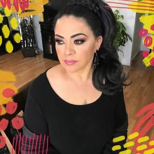 Meet your Posher, Sandra